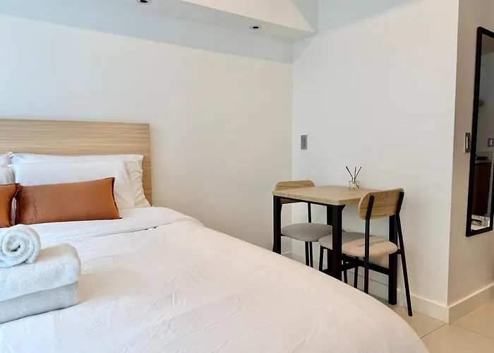 38 Park Ave In It Park, 300 Mbps Internet * セブ市